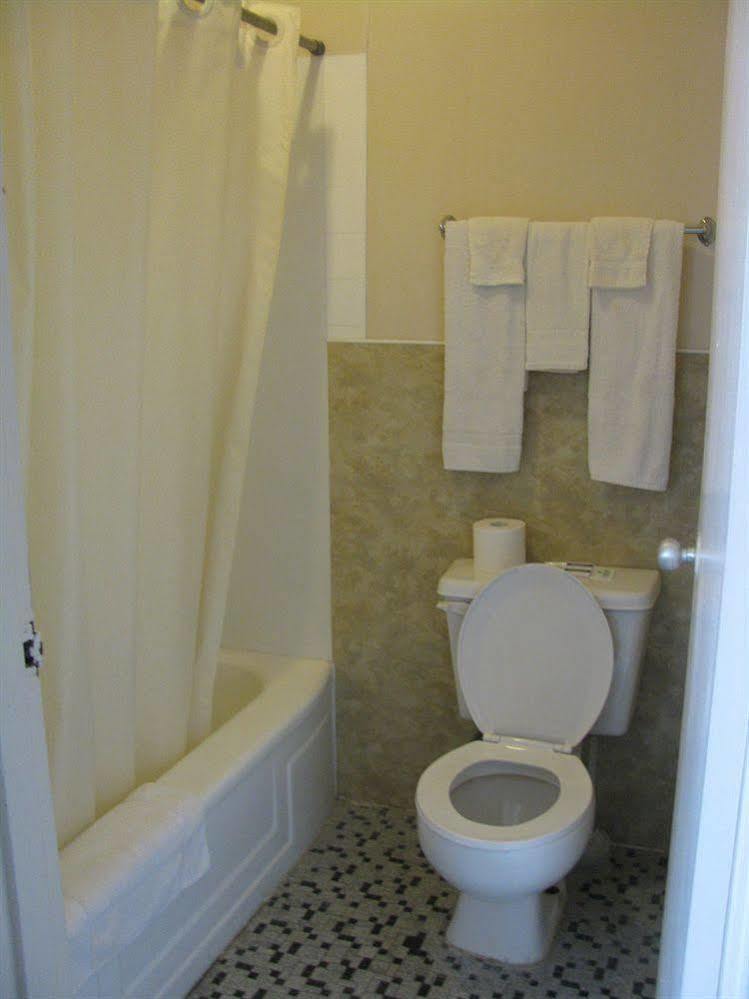 Chipican Motel Sarnia Dış mekan fotoğraf